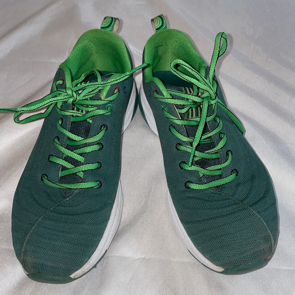 Enda Running Shoes‎ - Men's Size 11 - Made in Kenya